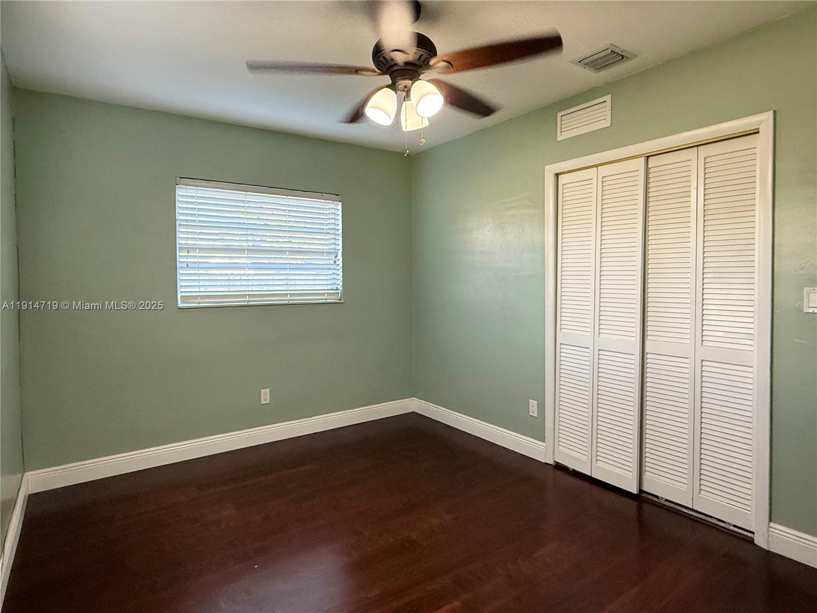 King Robert - Residential