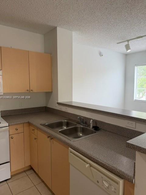 EL-AD NOB HILL CONDO - Residential Lease