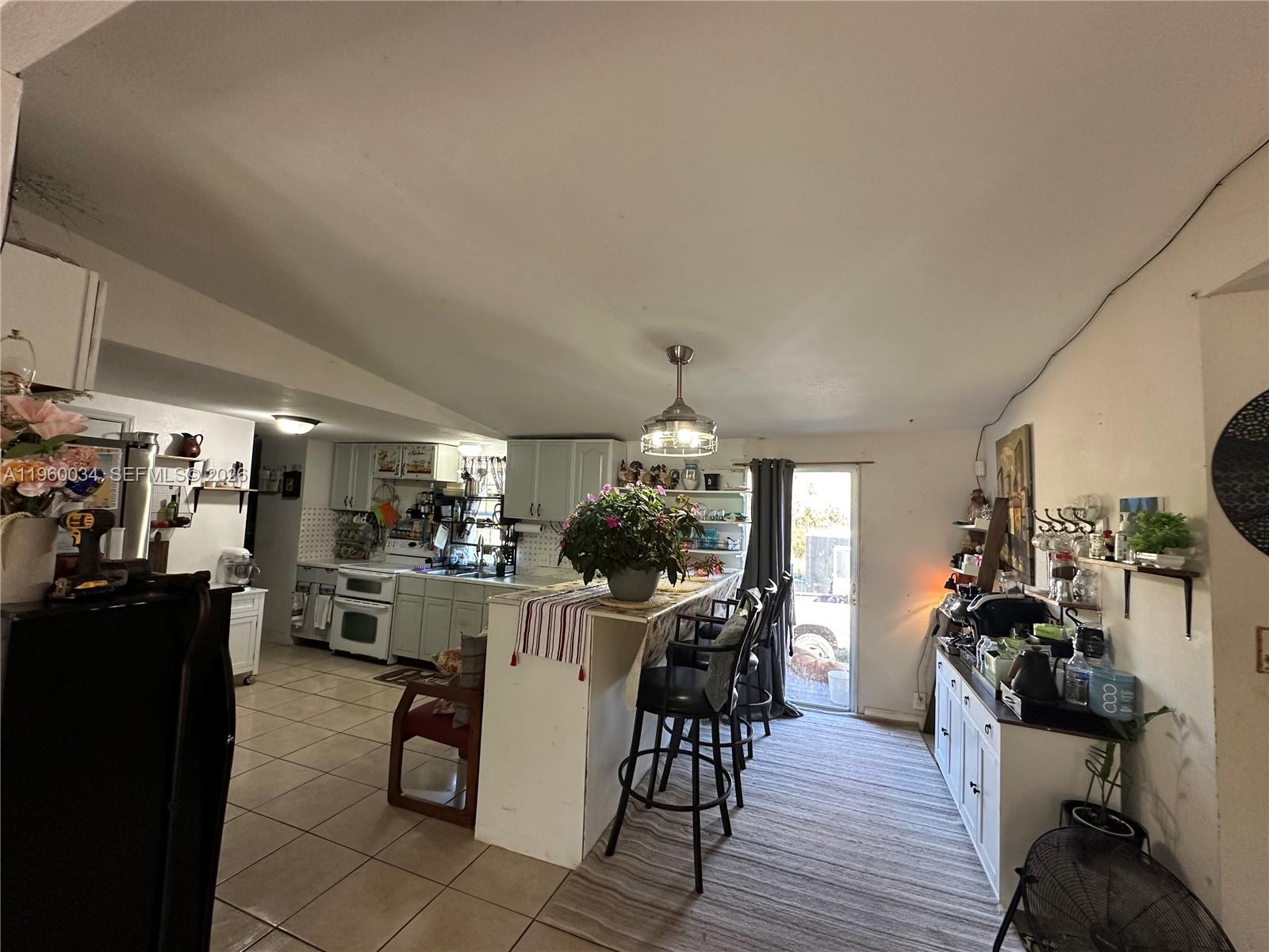 1017.000 - AVON PARK ESTAT - Residential