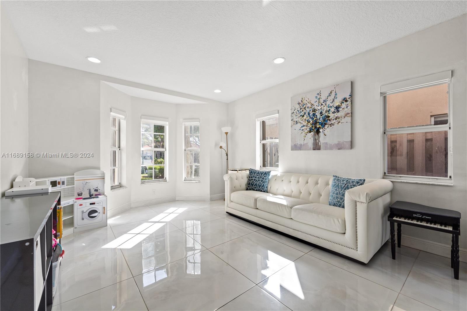 SONARA AT MALIBU BAY - Residential