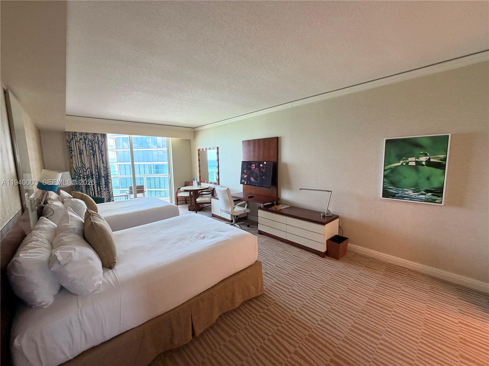 TRUMP INTERNATIONAL SONES - Residential