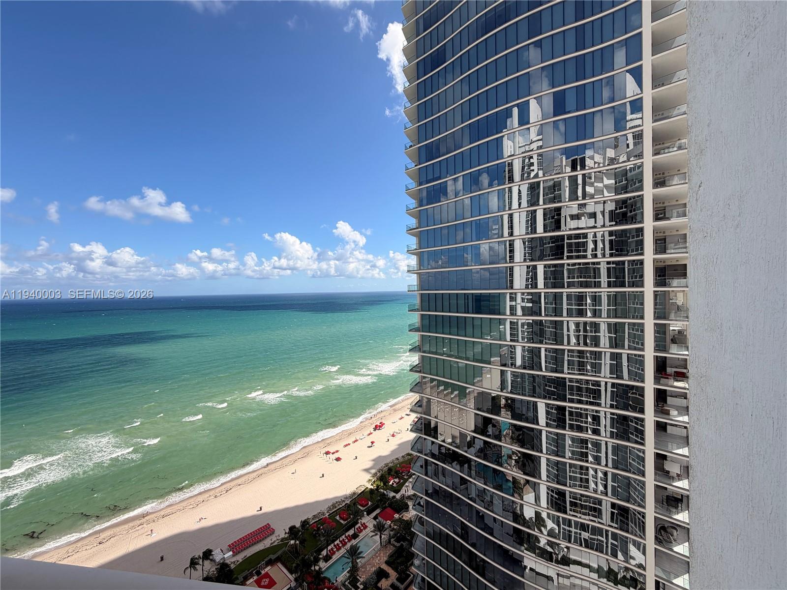 TRUMP INTERNATIONAL SONES - Residential