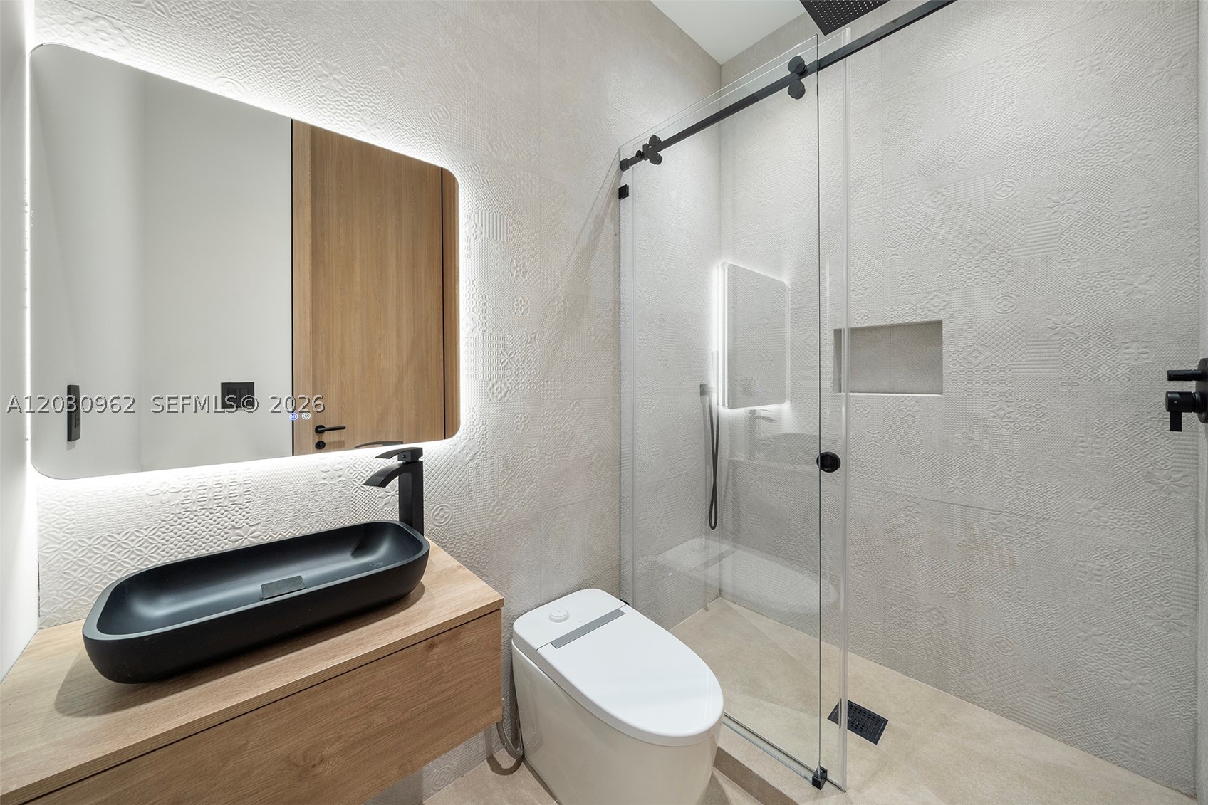 ENCHANTED LAKE SEC 5 - Residential