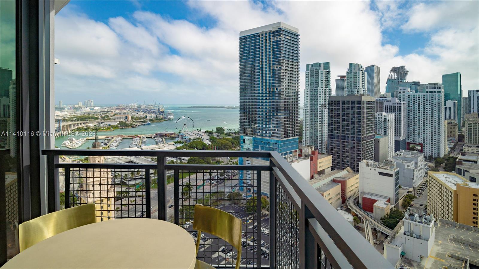 MIAMI WORLDCENTER - Residential Lease