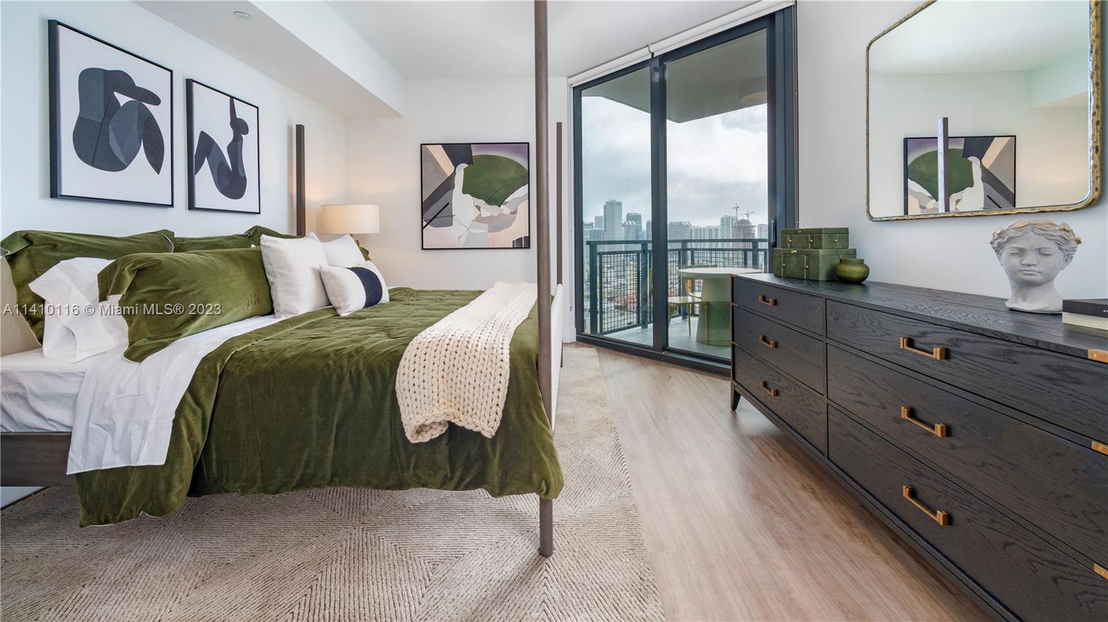 MIAMI WORLDCENTER - Residential Lease