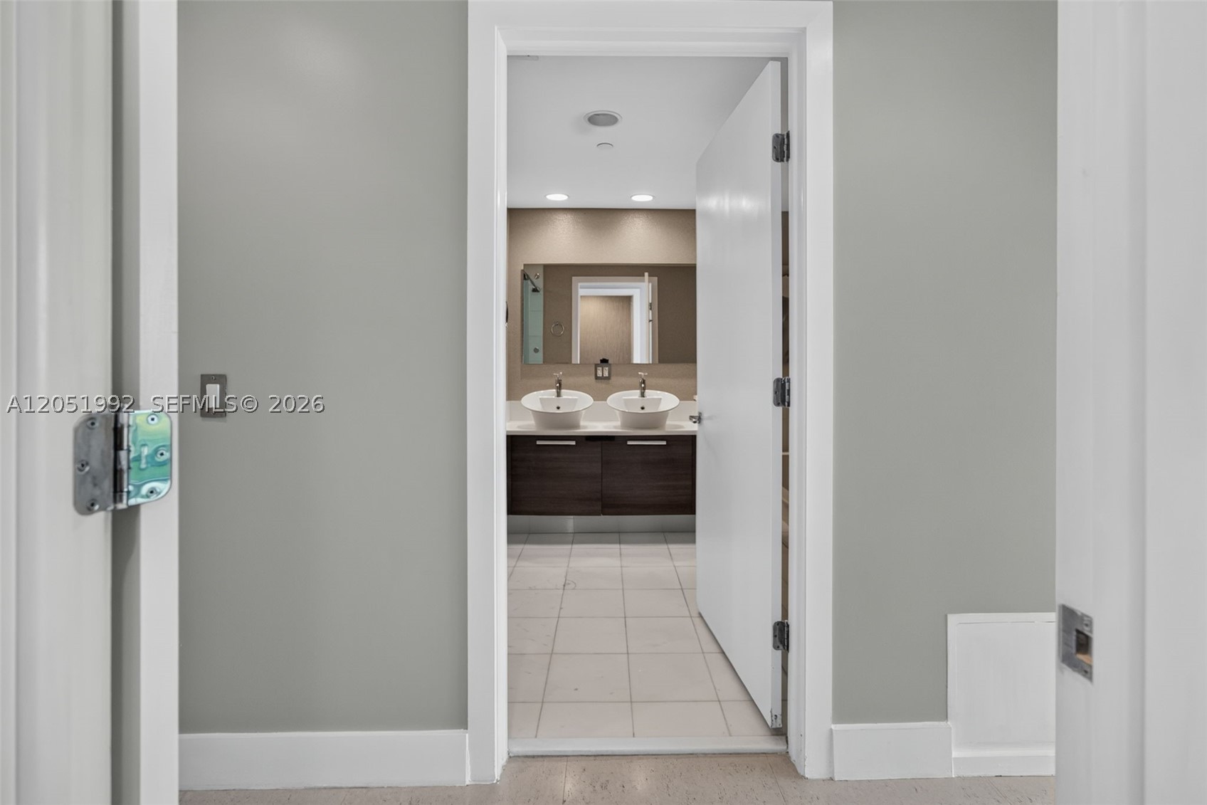ARTECH RESIDENCES AT AVEN - Residential