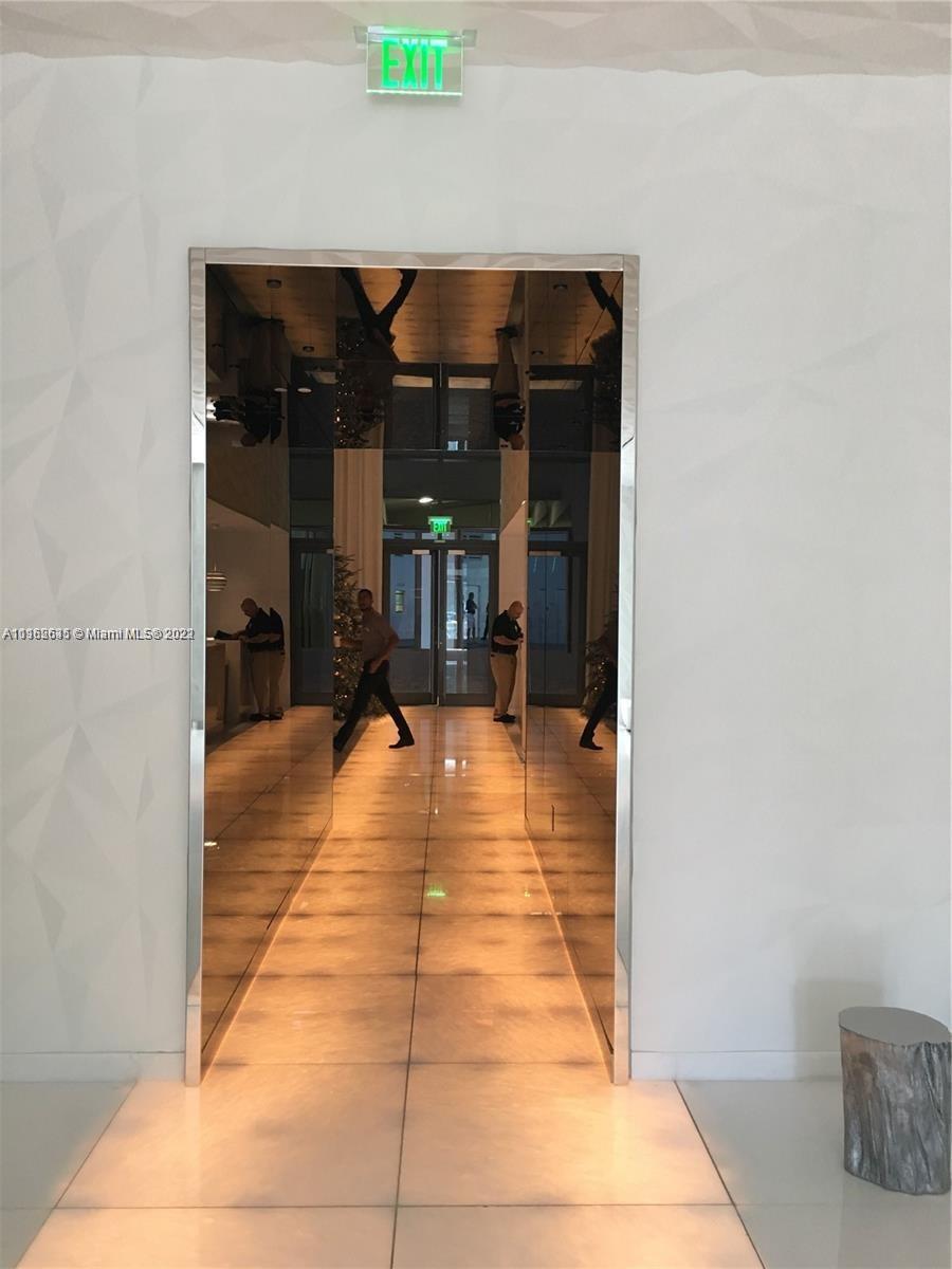 SLS BRICKELL - Residential Lease