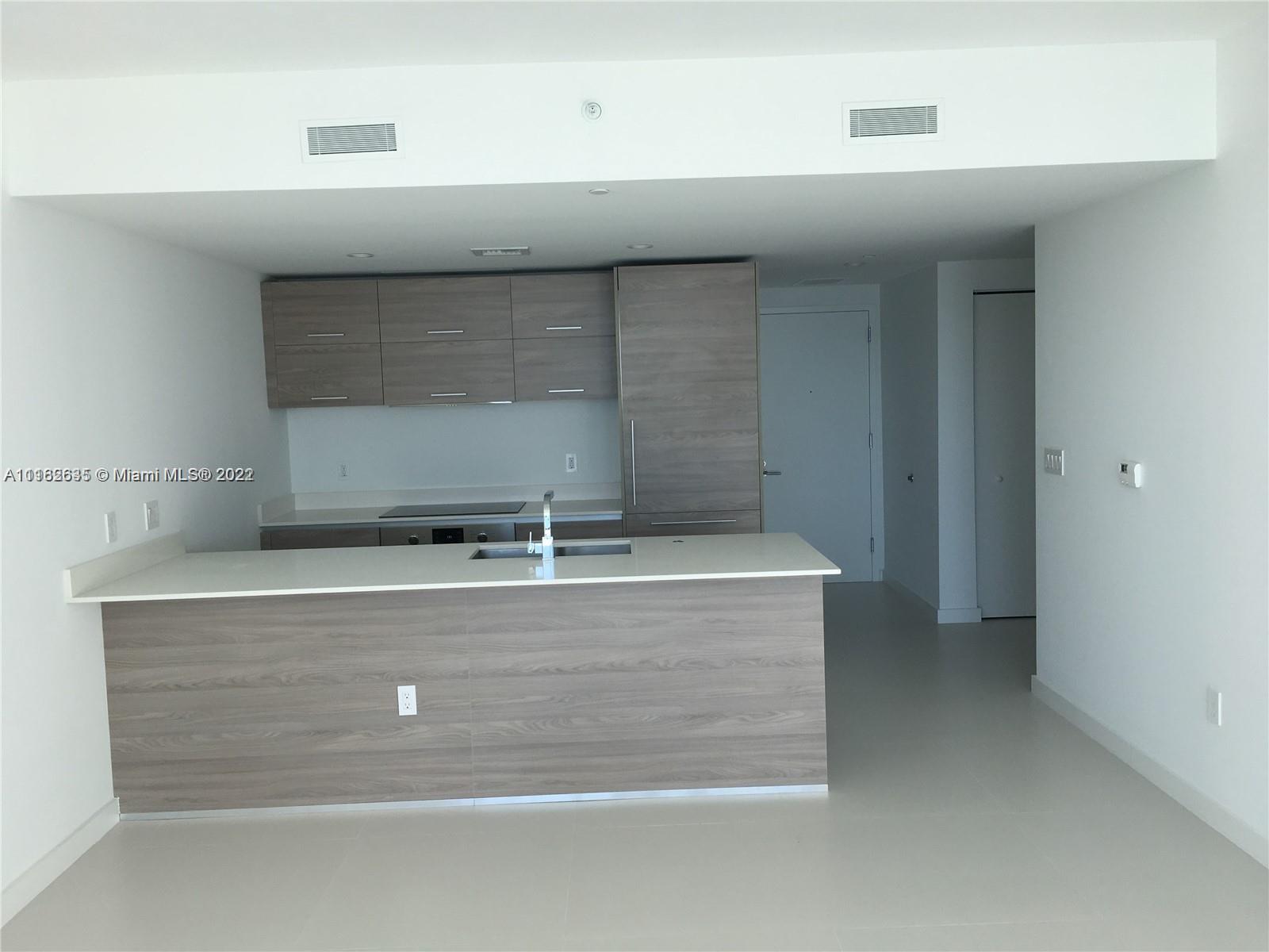 SLS BRICKELL - Residential Lease
