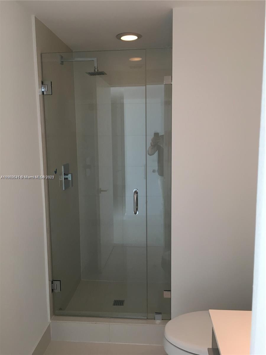 SLS BRICKELL - Residential Lease