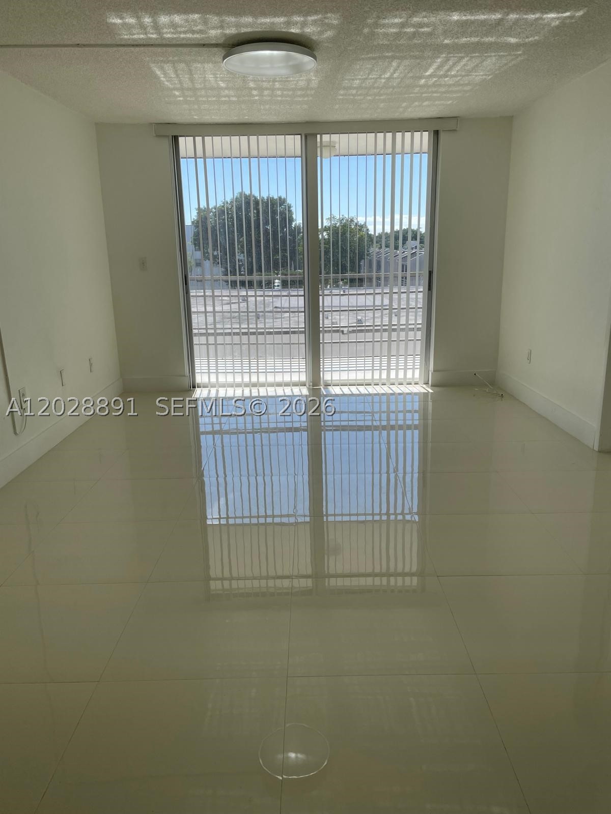 EL CONQUISTADOR NORTH CON - Residential