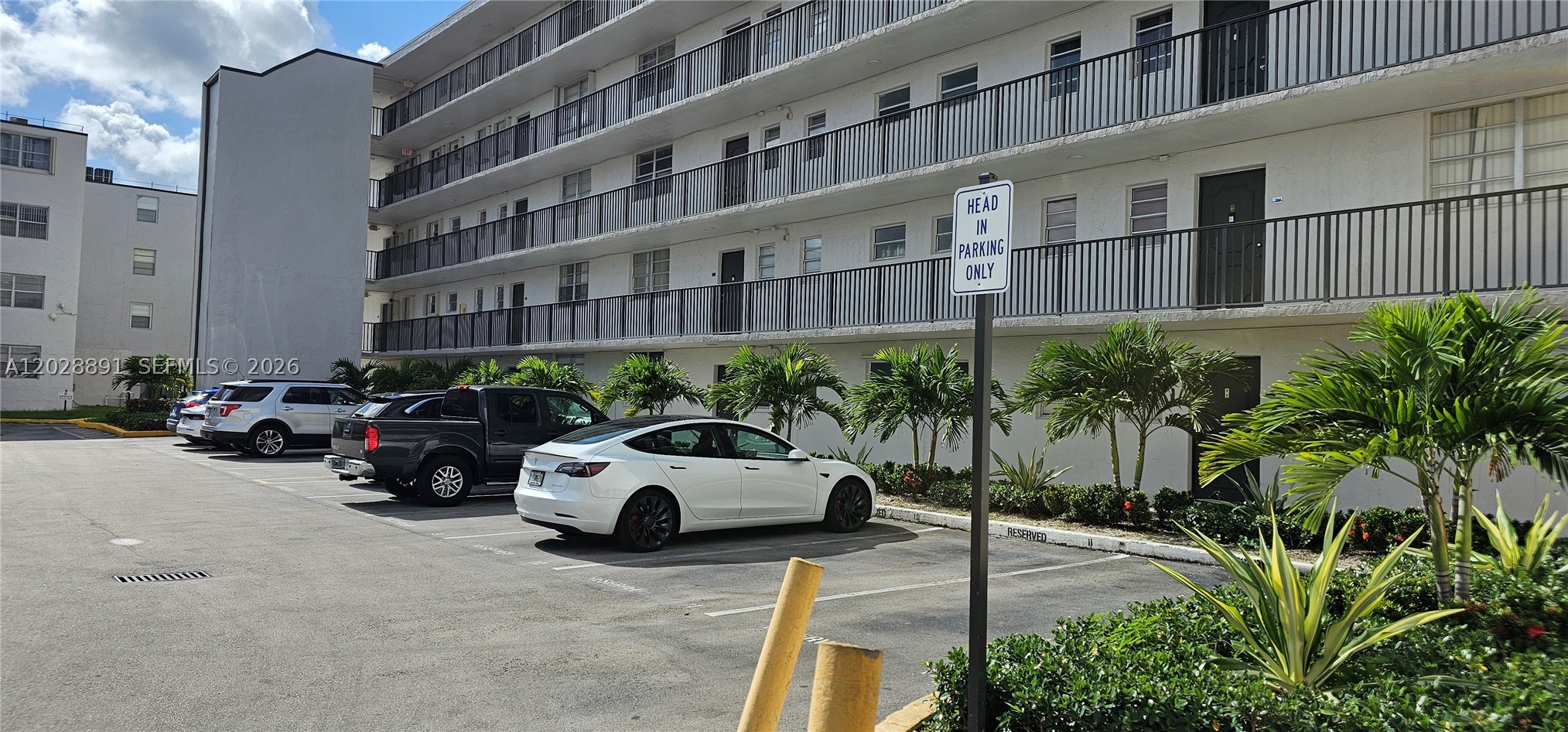 EL CONQUISTADOR NORTH CON - Residential