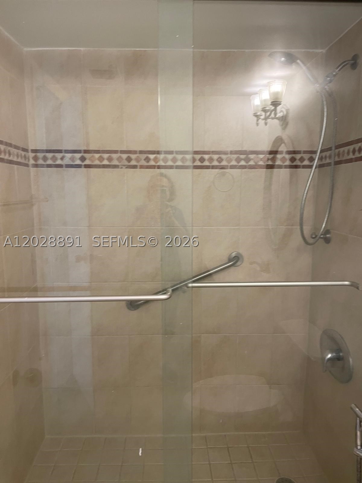 EL CONQUISTADOR NORTH CON - Residential