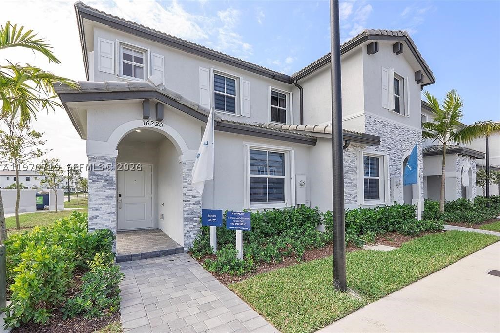 Cedar Pointe - Residential