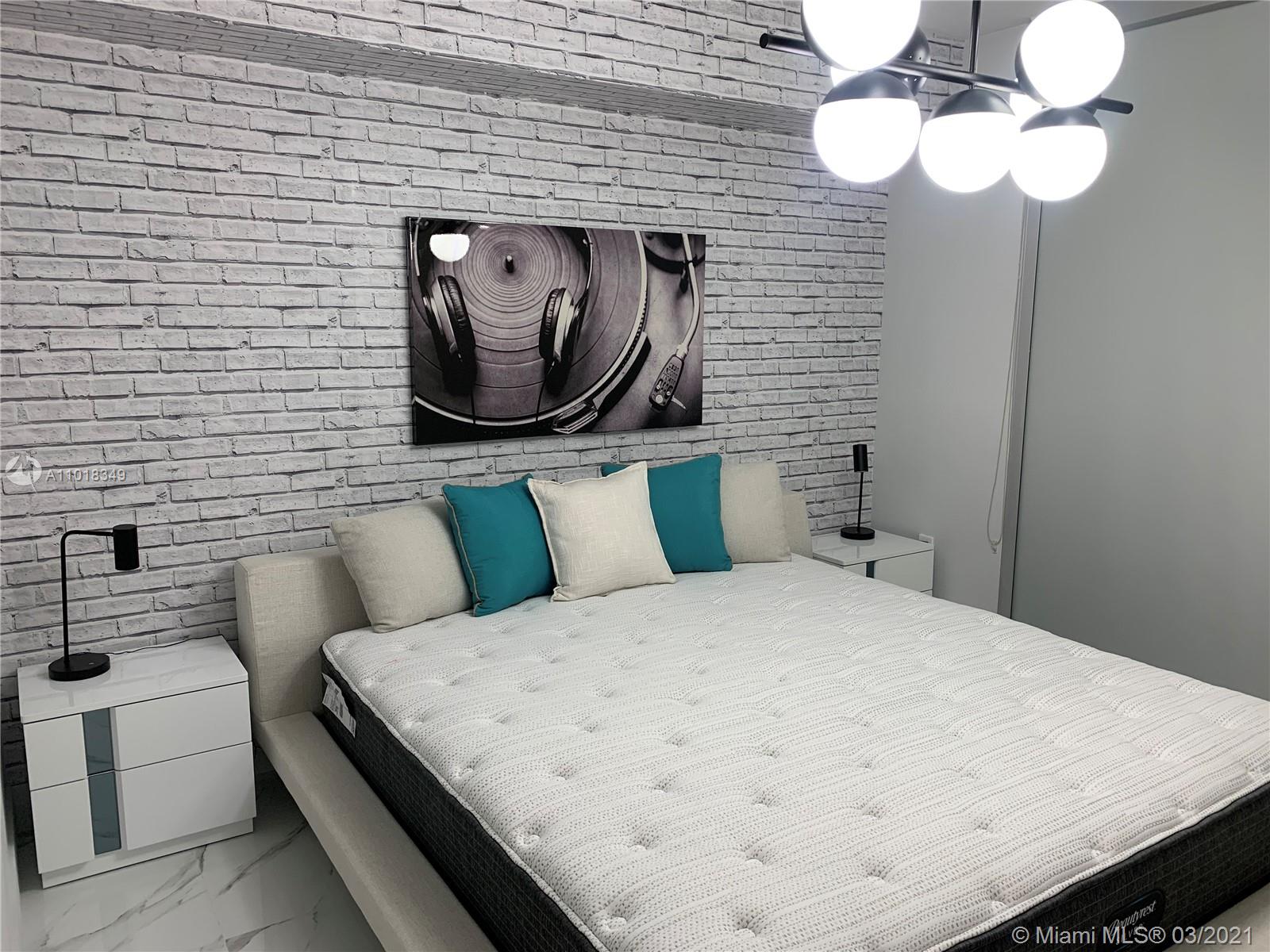 PARQUE TOWERS CONDO - Residential Lease
