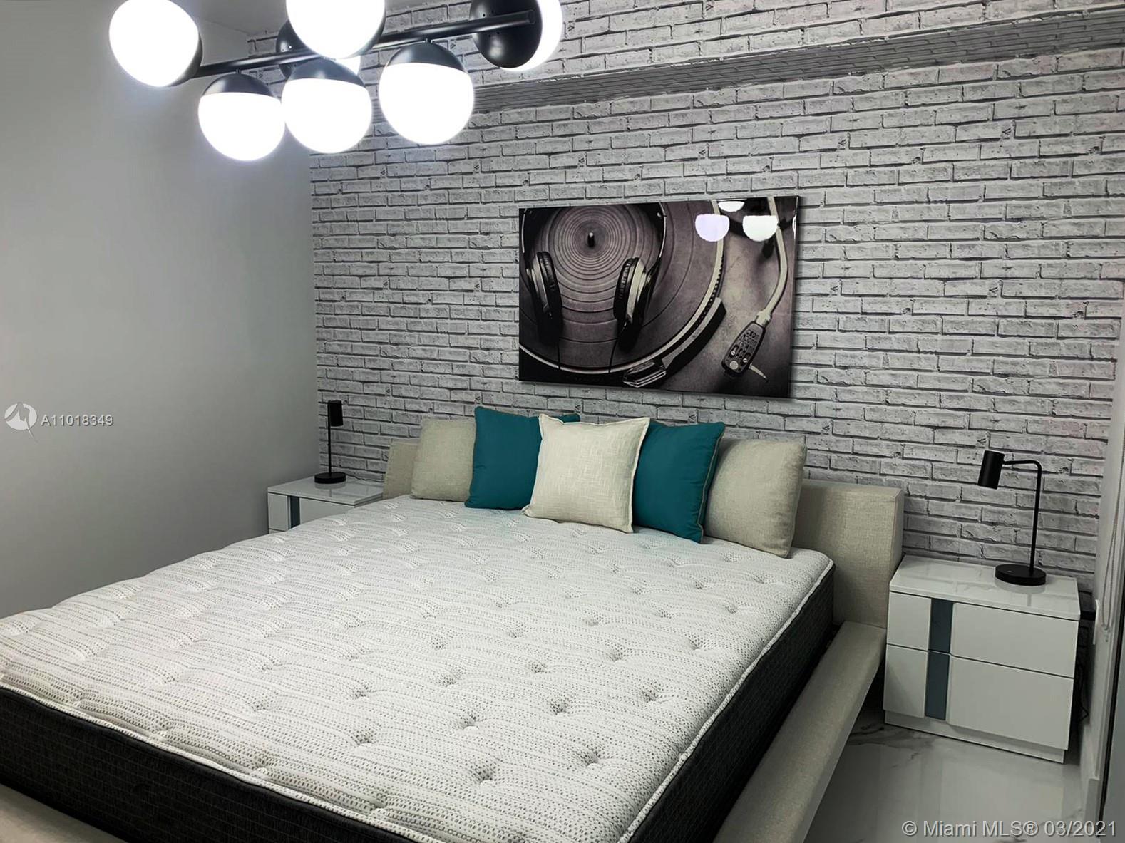 PARQUE TOWERS CONDO - Residential Lease