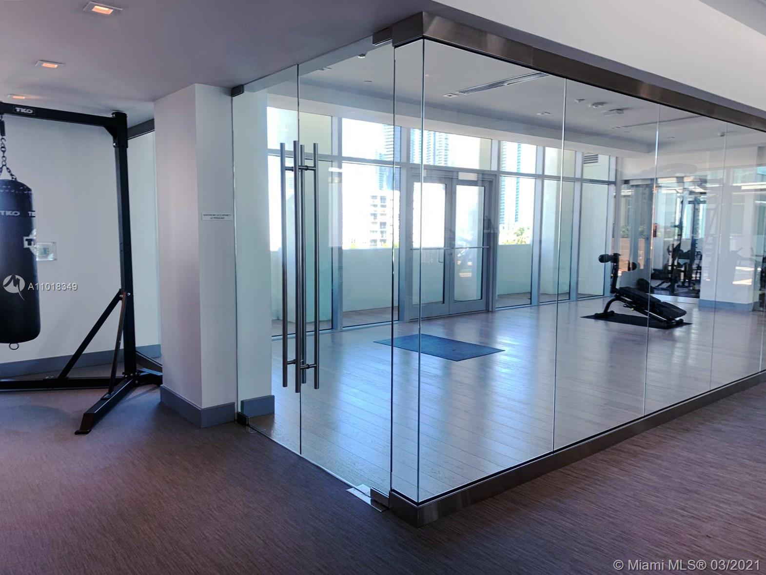 PARQUE TOWERS CONDO - Residential Lease