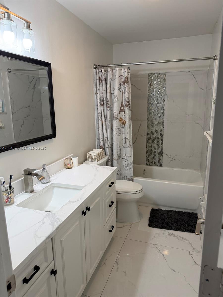 SANDALFOOT COVE SEC 11 - Residential