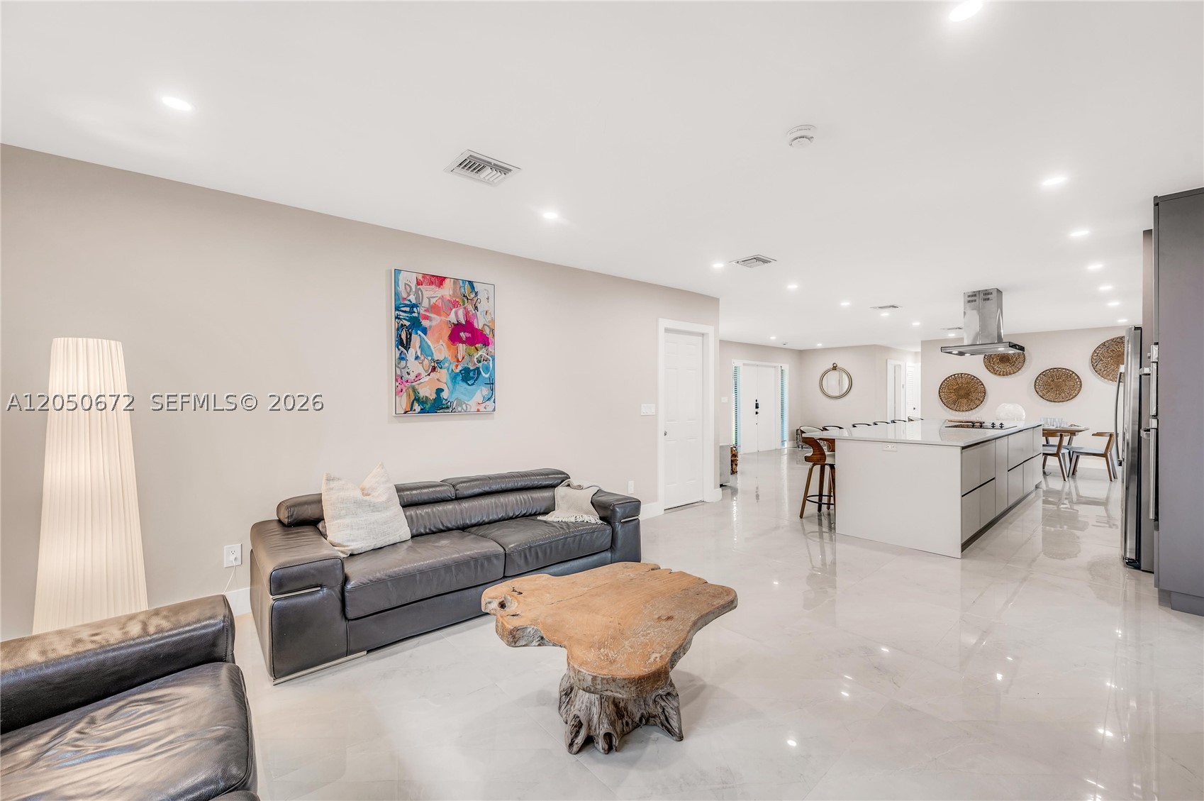 MIRROR LAKE ESTATES SEC T - Residential Lease