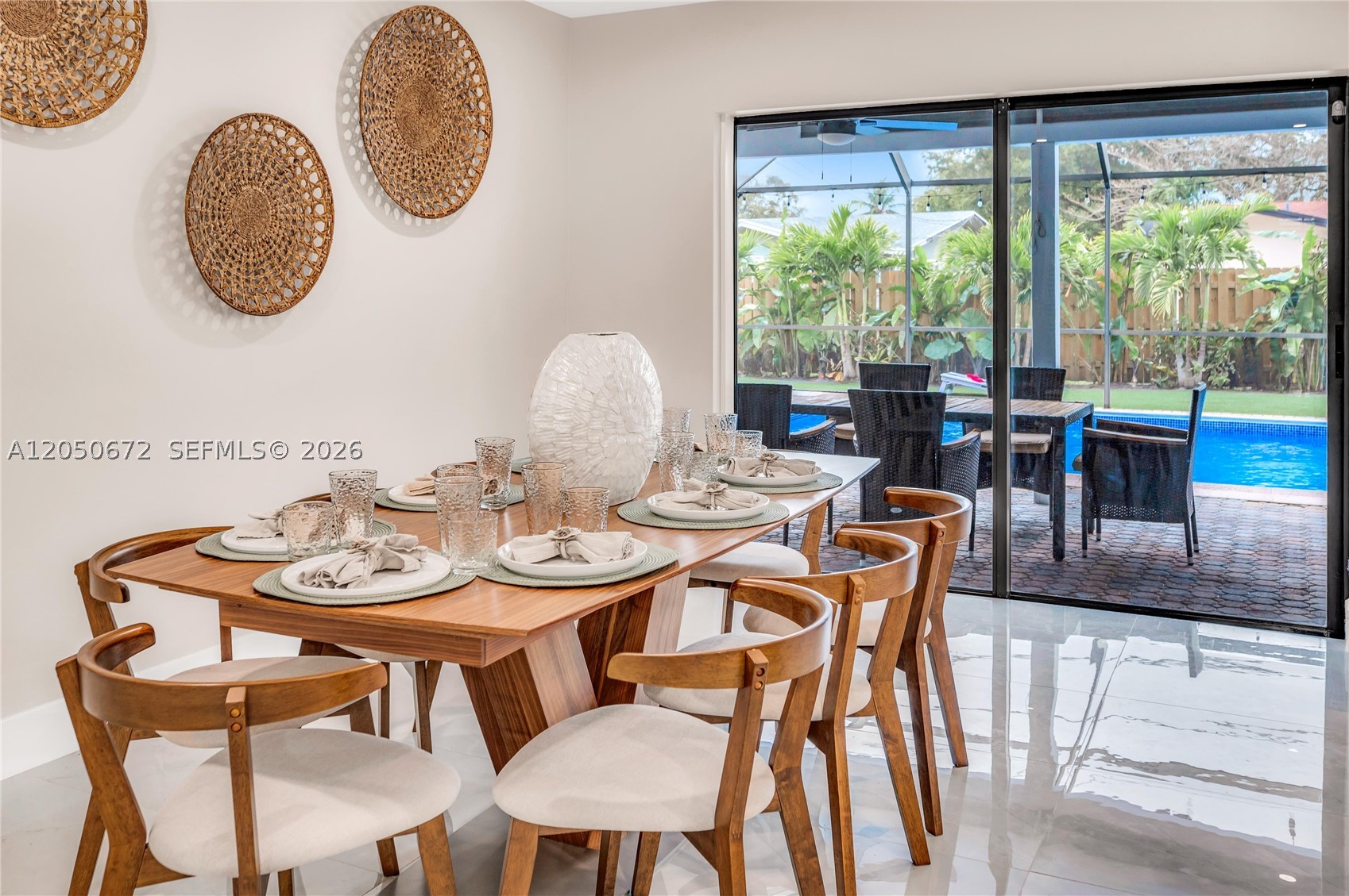 MIRROR LAKE ESTATES SEC T - Residential Lease