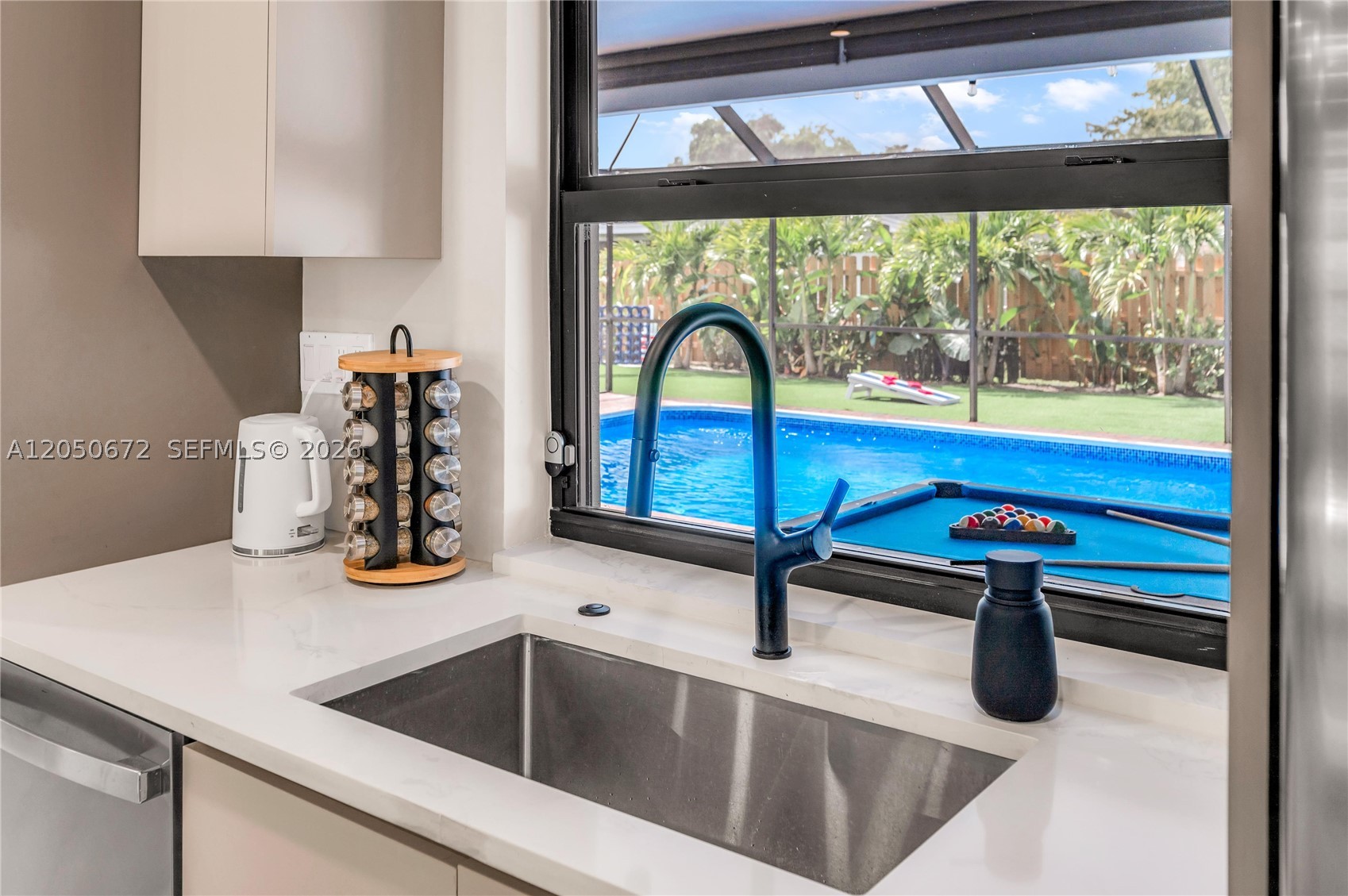 MIRROR LAKE ESTATES SEC T - Residential Lease