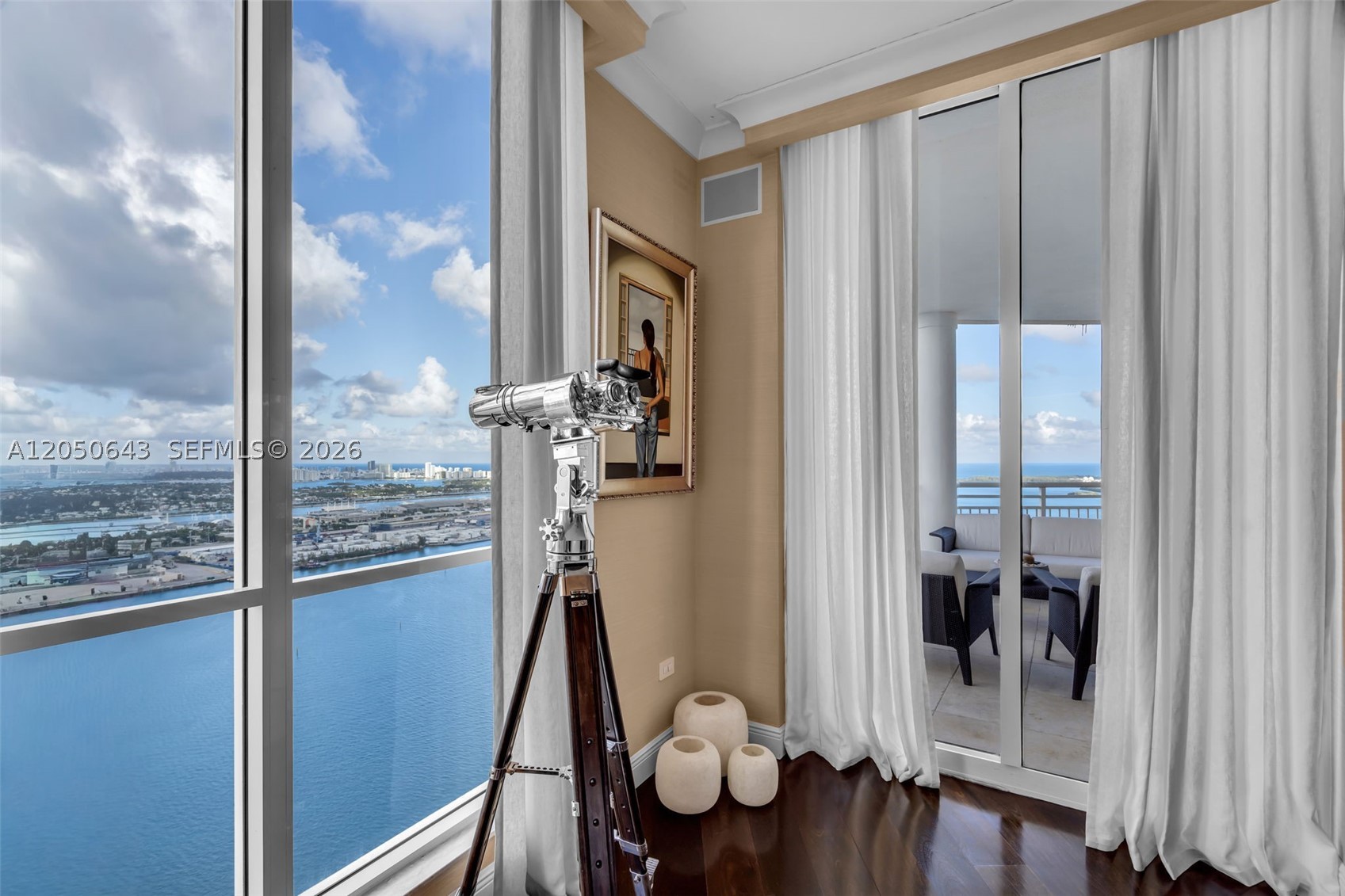 THREE TEQUESTA POINT COND - Residential