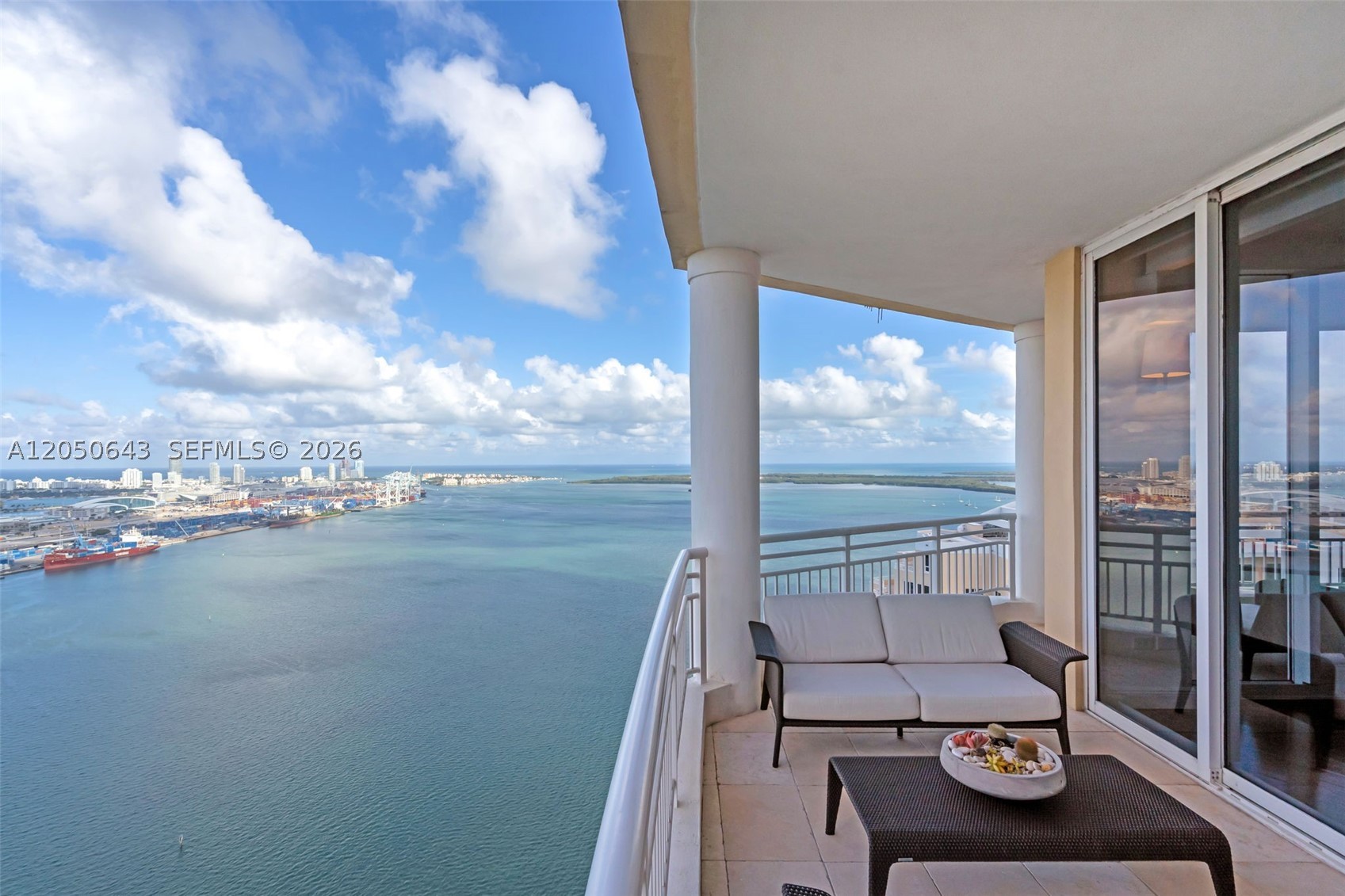 THREE TEQUESTA POINT COND - Residential