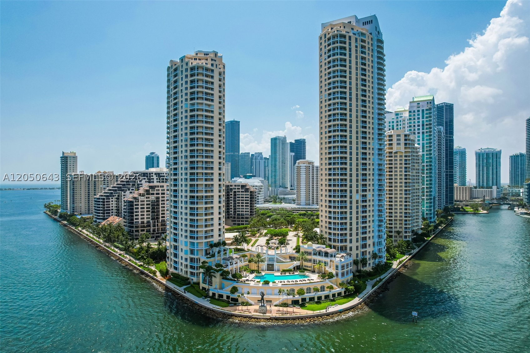 THREE TEQUESTA POINT COND - Residential