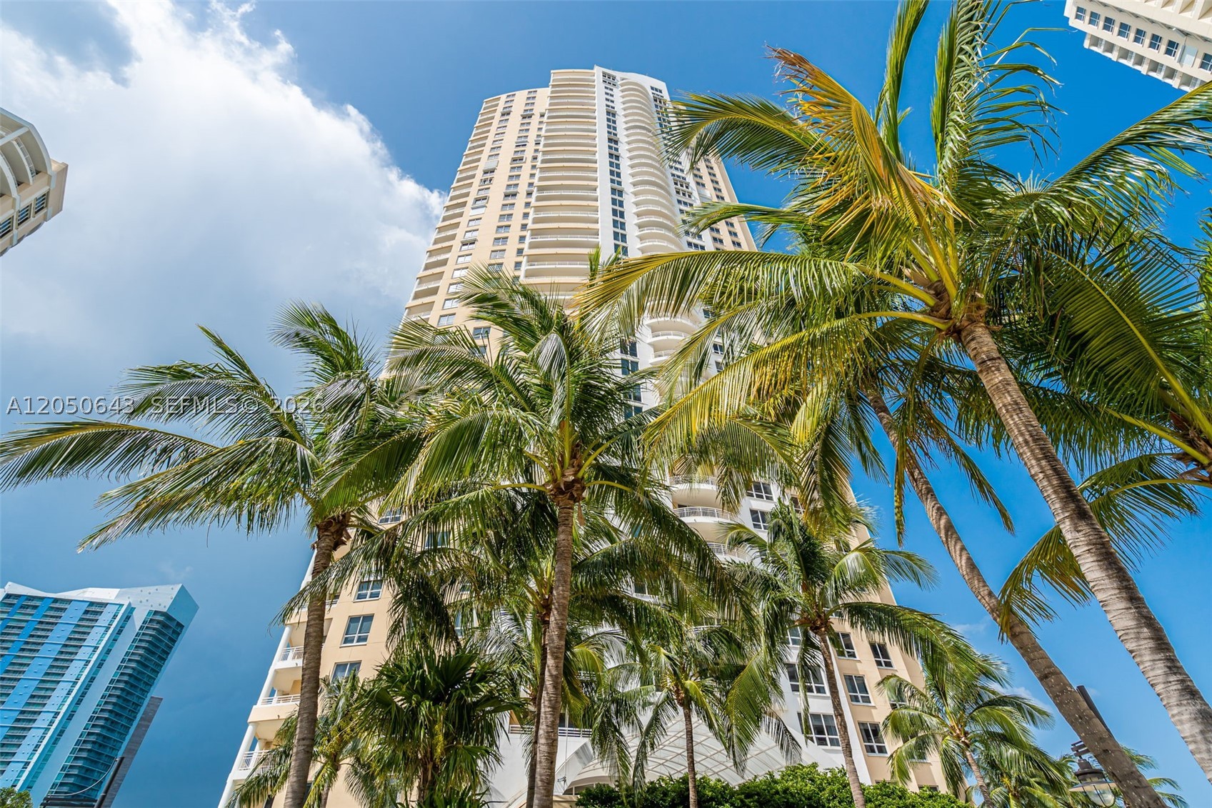 THREE TEQUESTA POINT COND - Residential