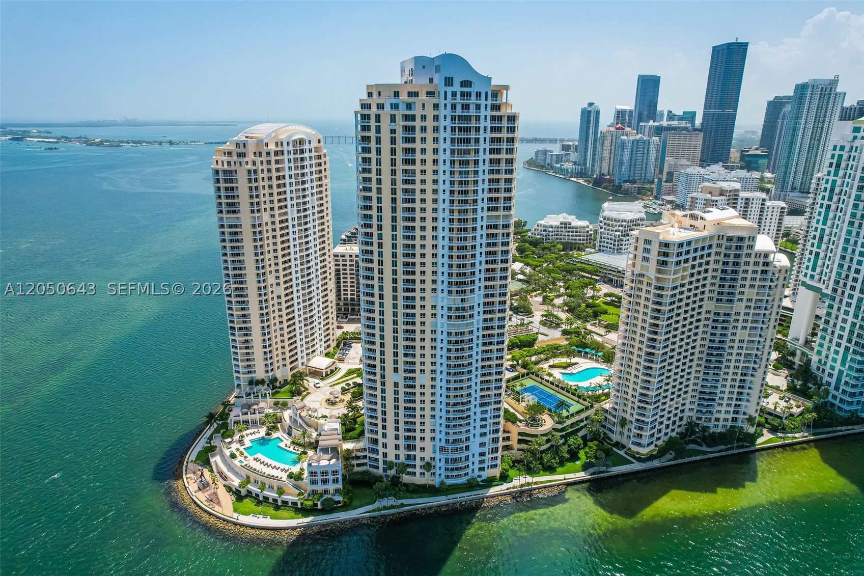 THREE TEQUESTA POINT COND - Residential