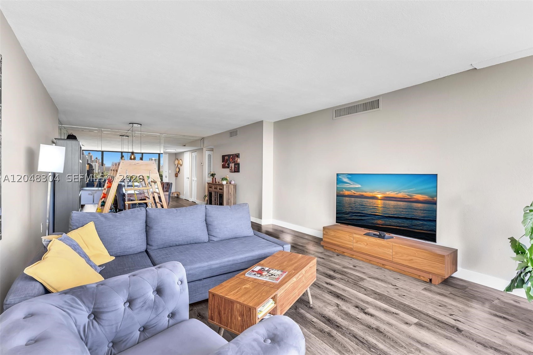 BONAVISTA CONDO - Residential Lease