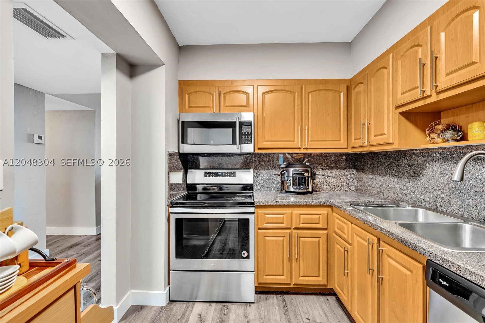 BONAVISTA CONDO - Residential Lease