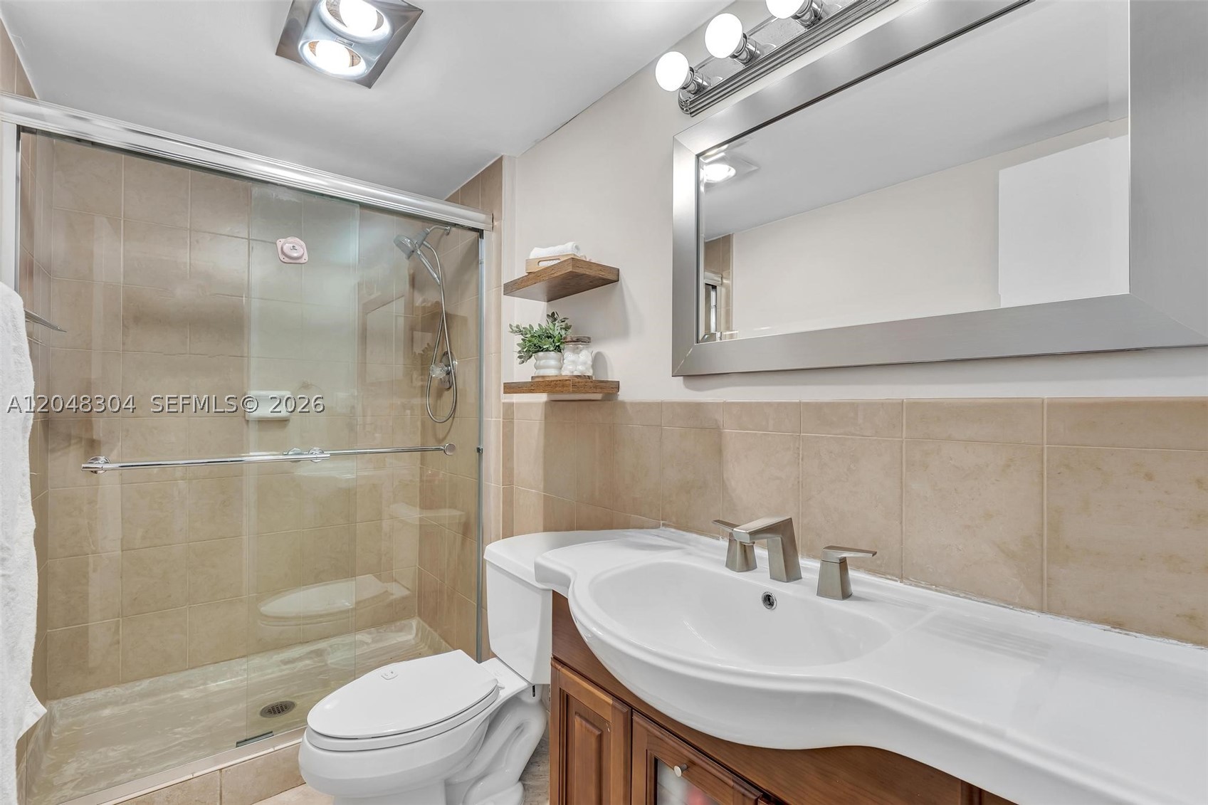 BONAVISTA CONDO - Residential Lease