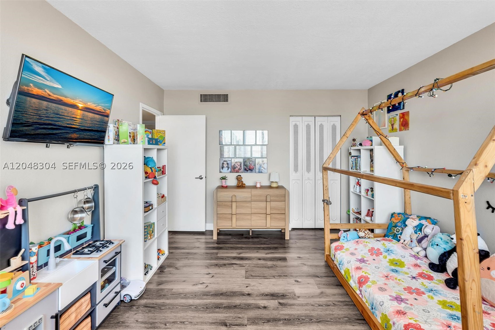 BONAVISTA CONDO - Residential Lease