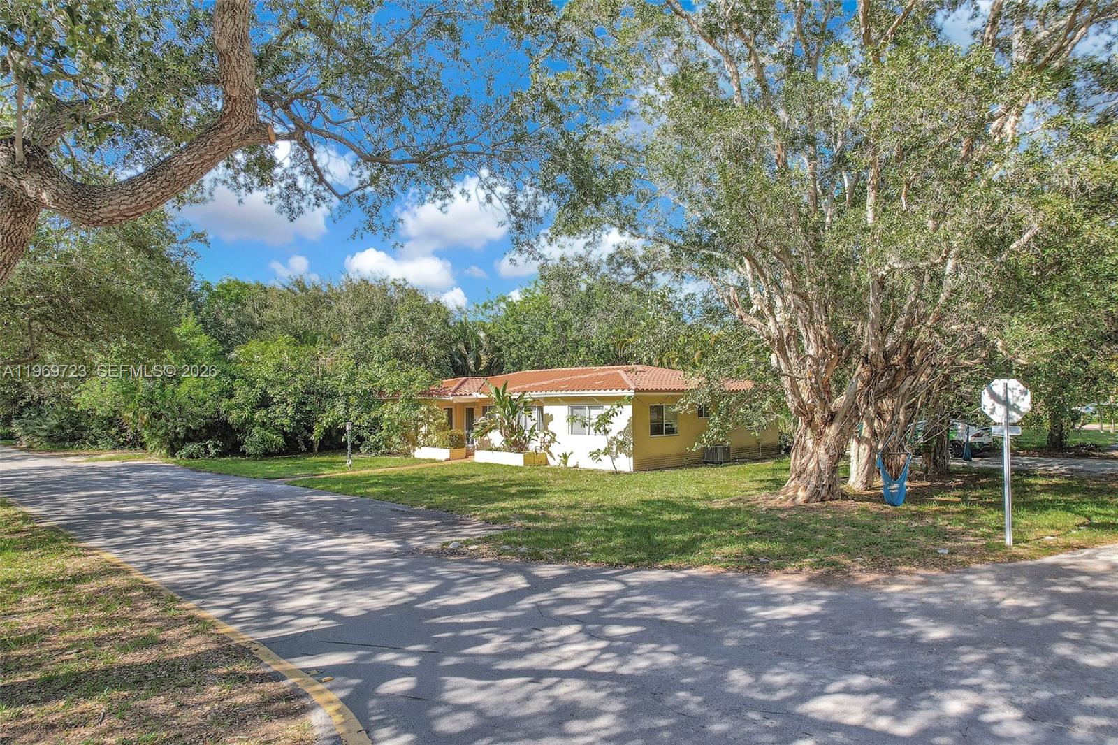 GRIFFINGS BISCAYNE PK EST - Residential Income