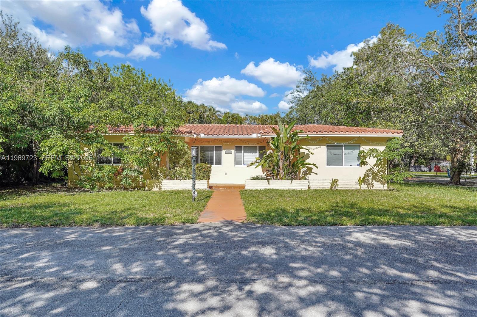 GRIFFINGS BISCAYNE PK EST - Residential Income