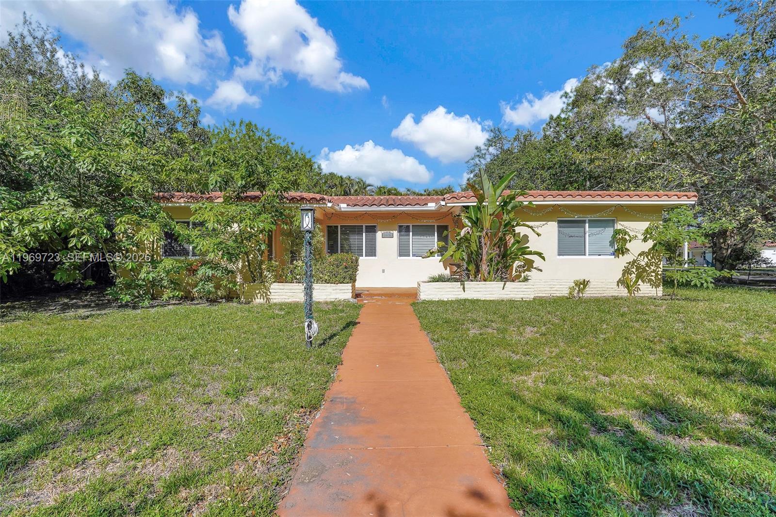 GRIFFINGS BISCAYNE PK EST - Residential Income