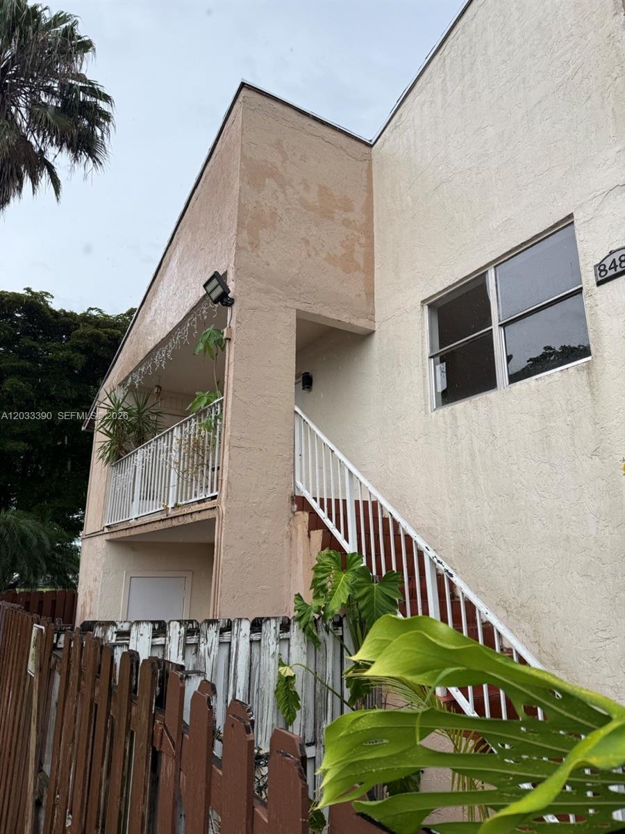 LAKE & TENNIS VILLAS PH 1 - Residential