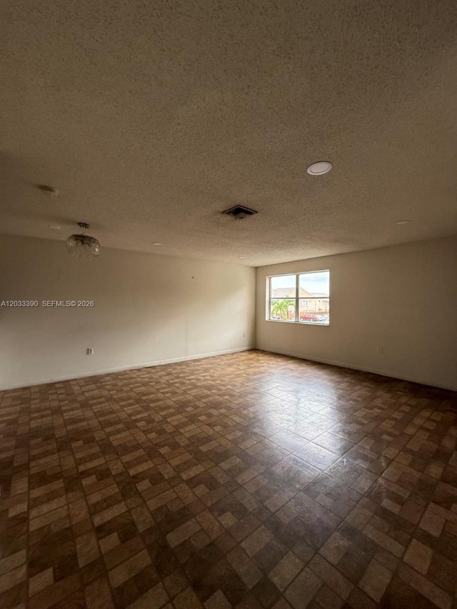 LAKE & TENNIS VILLAS PH 1 - Residential