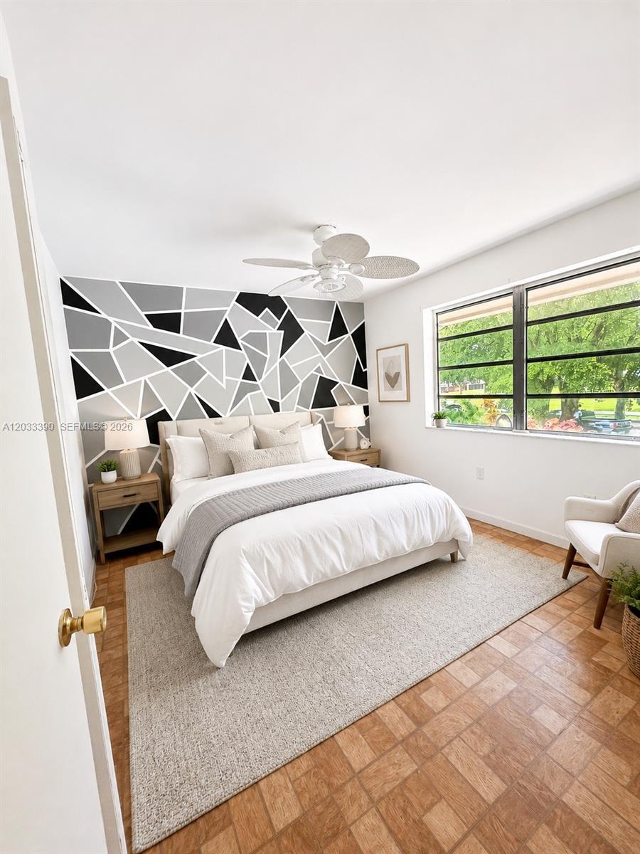 LAKE & TENNIS VILLAS PH 1 - Residential
