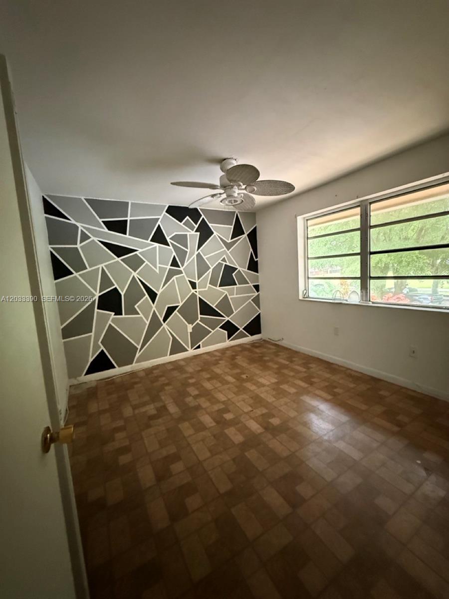 LAKE & TENNIS VILLAS PH 1 - Residential
