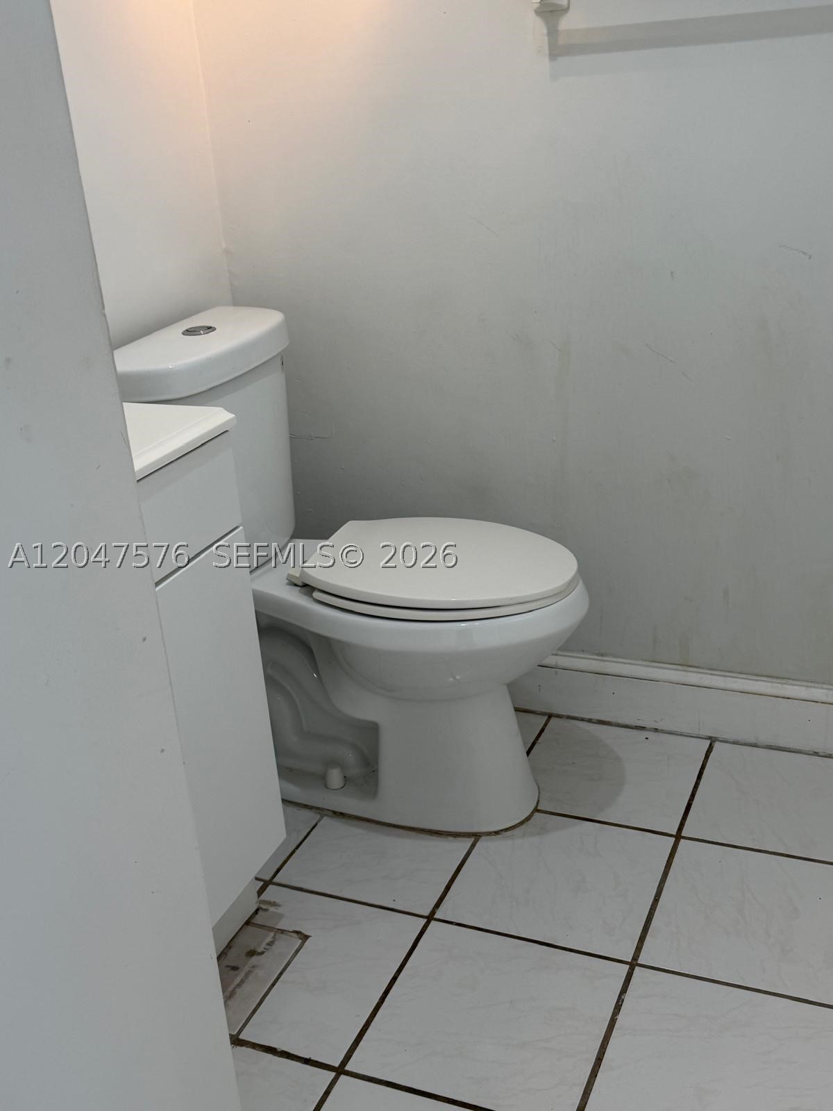 LISETTE CONDO - Residential Lease