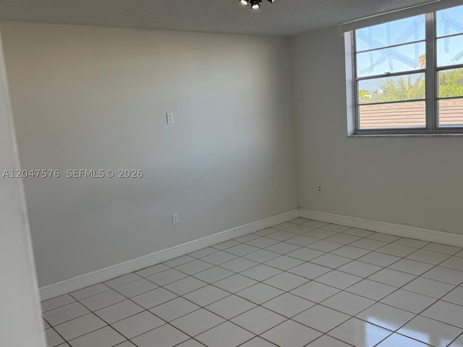 LISETTE CONDO - Residential Lease
