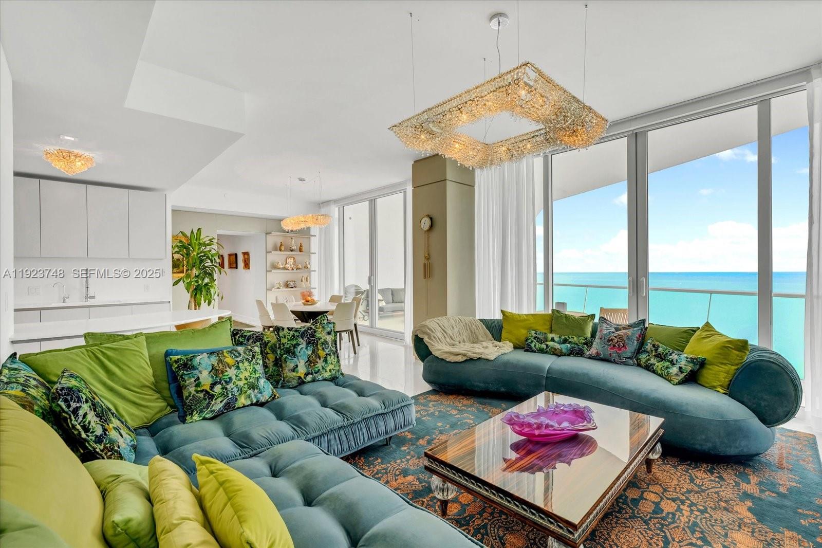 JADE SIGNATURE CONDO - Residential