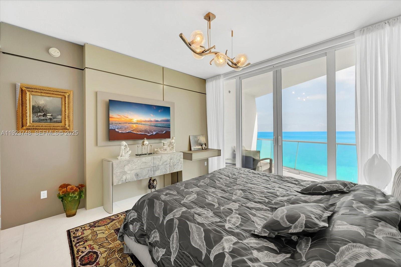 JADE SIGNATURE CONDO - Residential