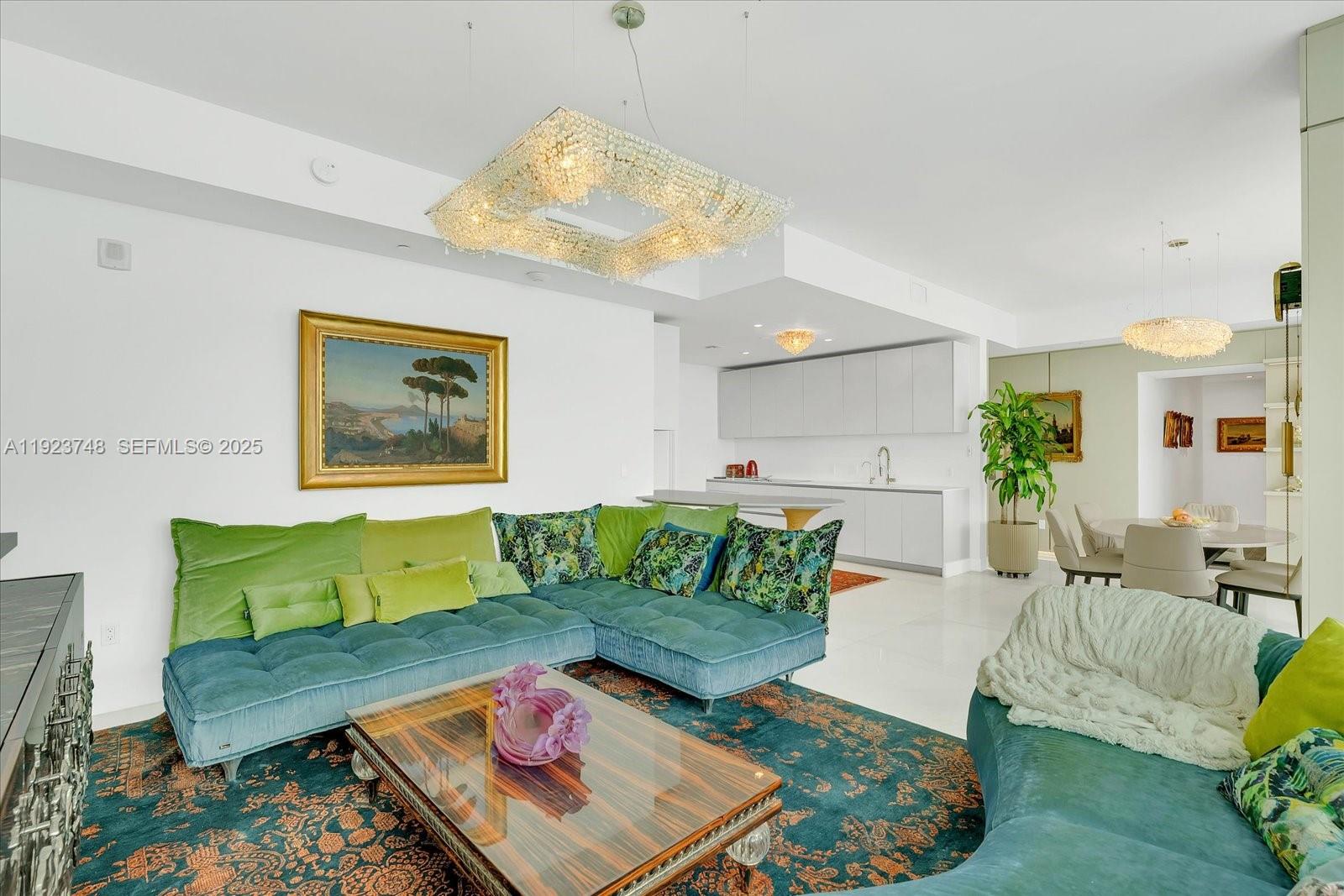 JADE SIGNATURE CONDO - Residential