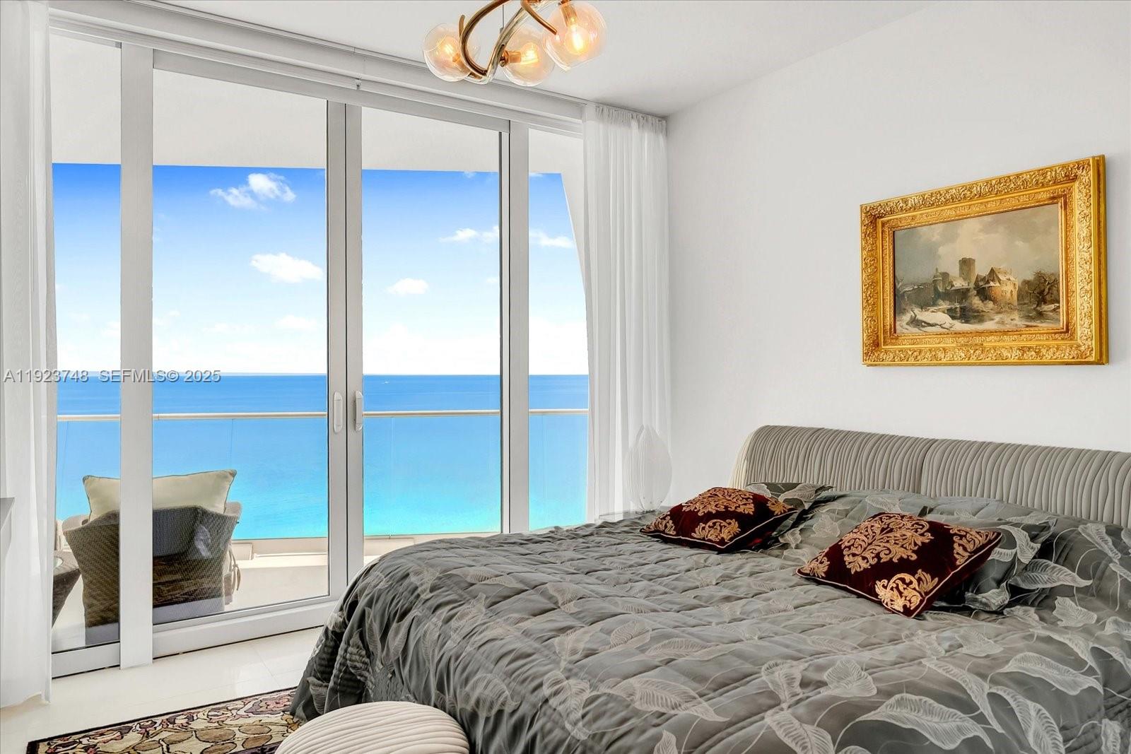 JADE SIGNATURE CONDO - Residential