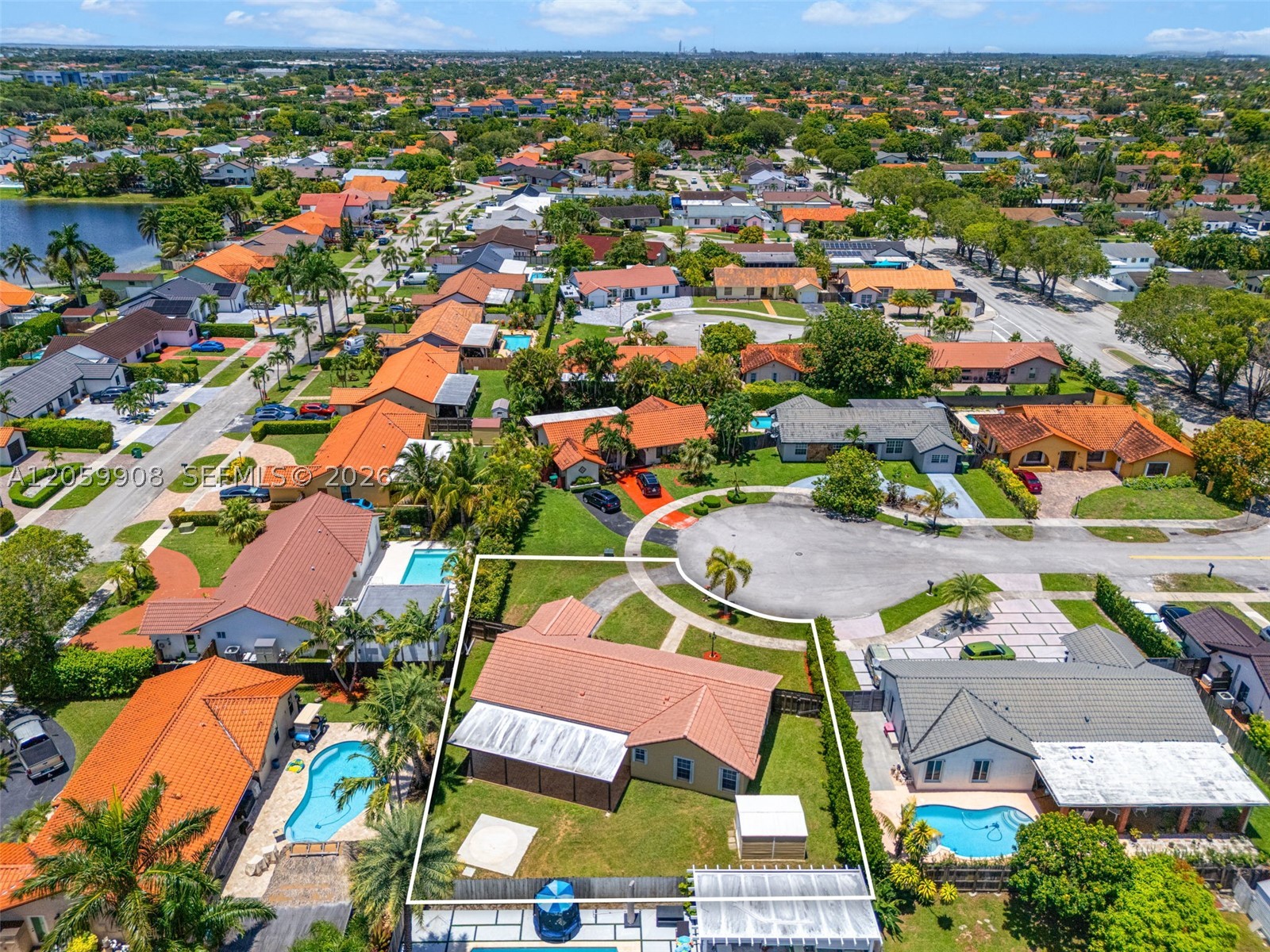 BIRD LAKES NORTH SEC 1 - Residential