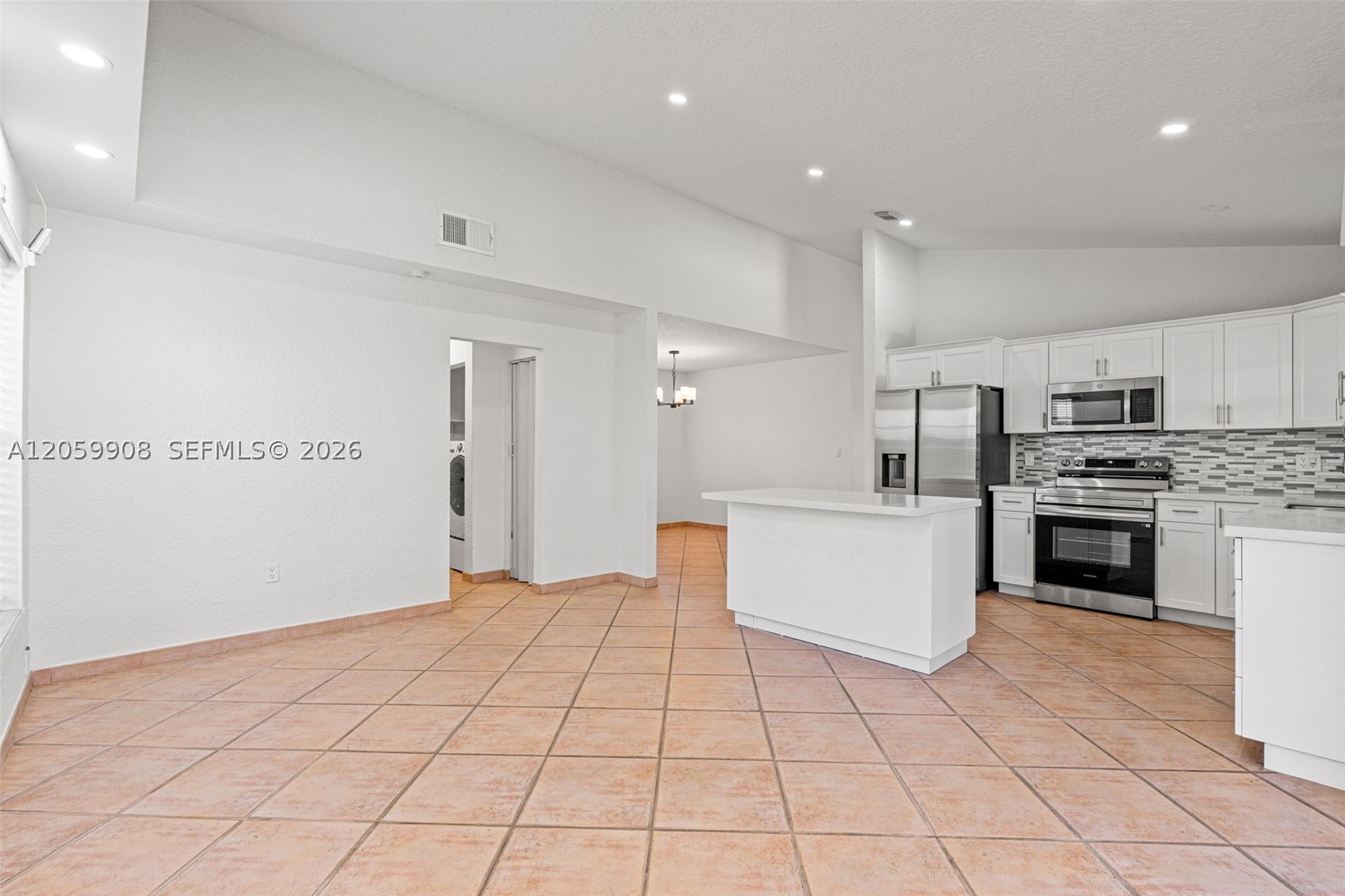 BIRD LAKES NORTH SEC 1 - Residential