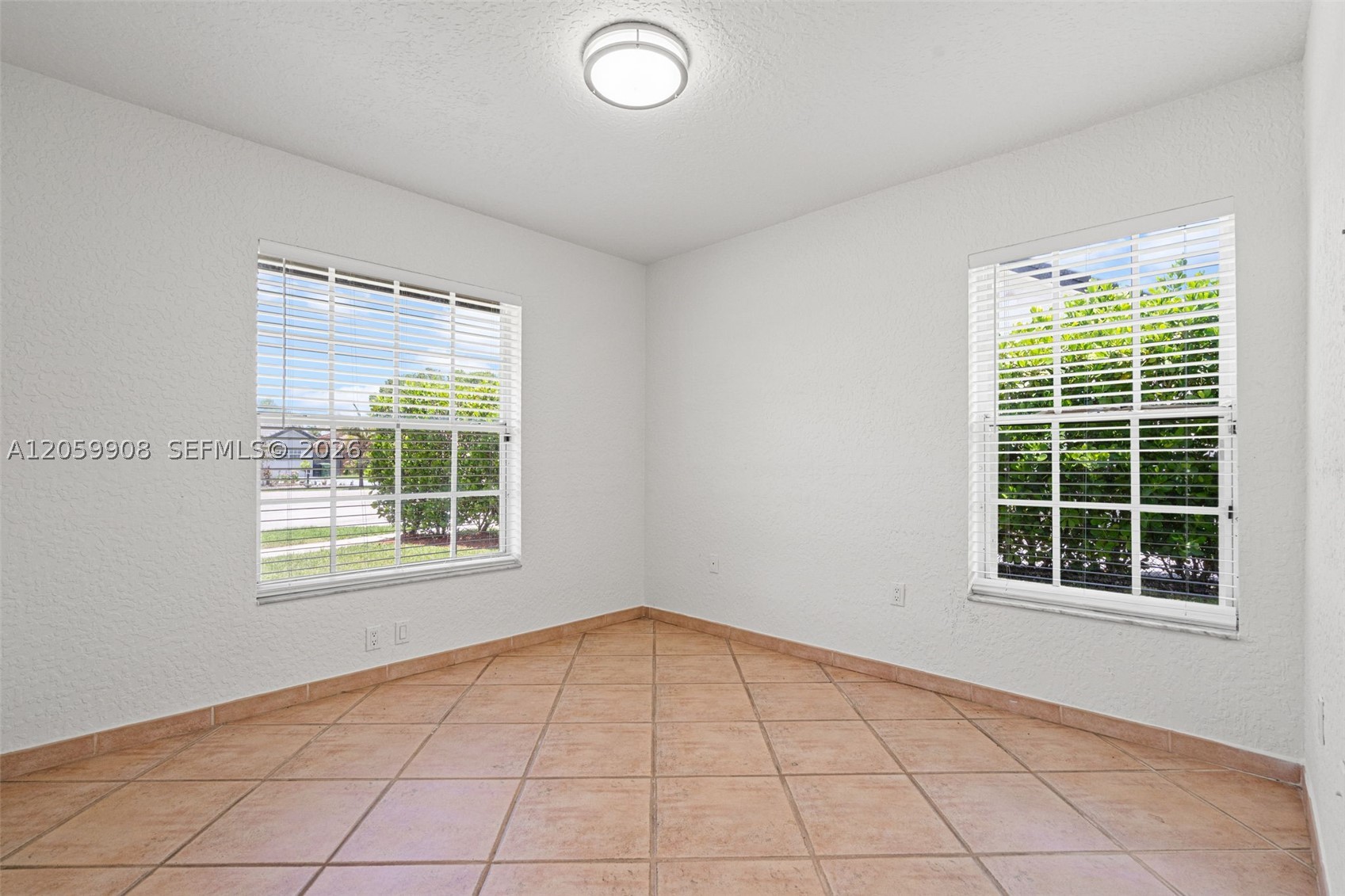 BIRD LAKES NORTH SEC 1 - Residential
