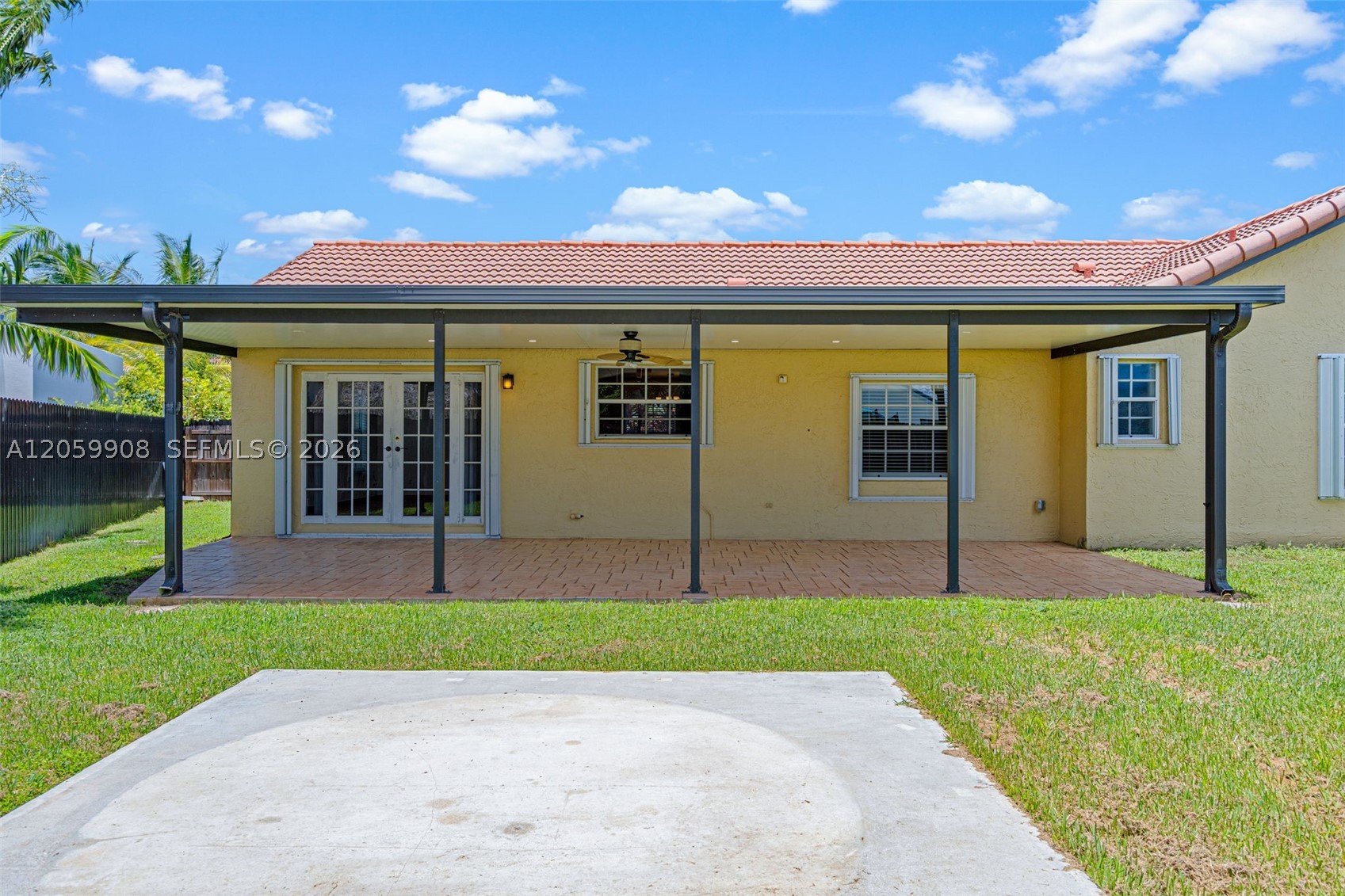 BIRD LAKES NORTH SEC 1 - Residential